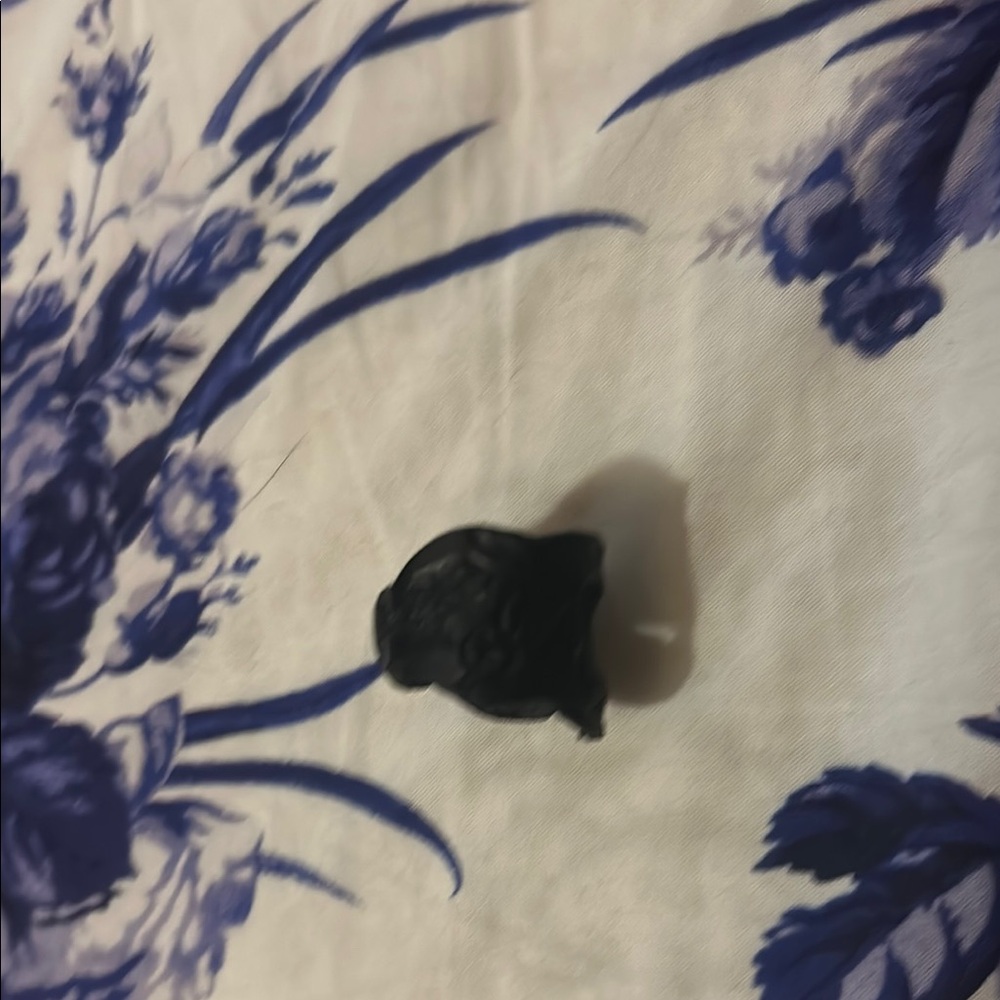 Buffalo girl Black Heart Ring - Picture 4 of 6